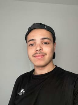 Portrait of sofiane30045